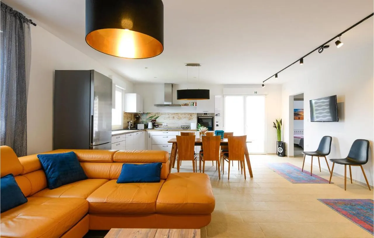 Tatil Evi 3 Bedroom Amazing Home In Vodnjan