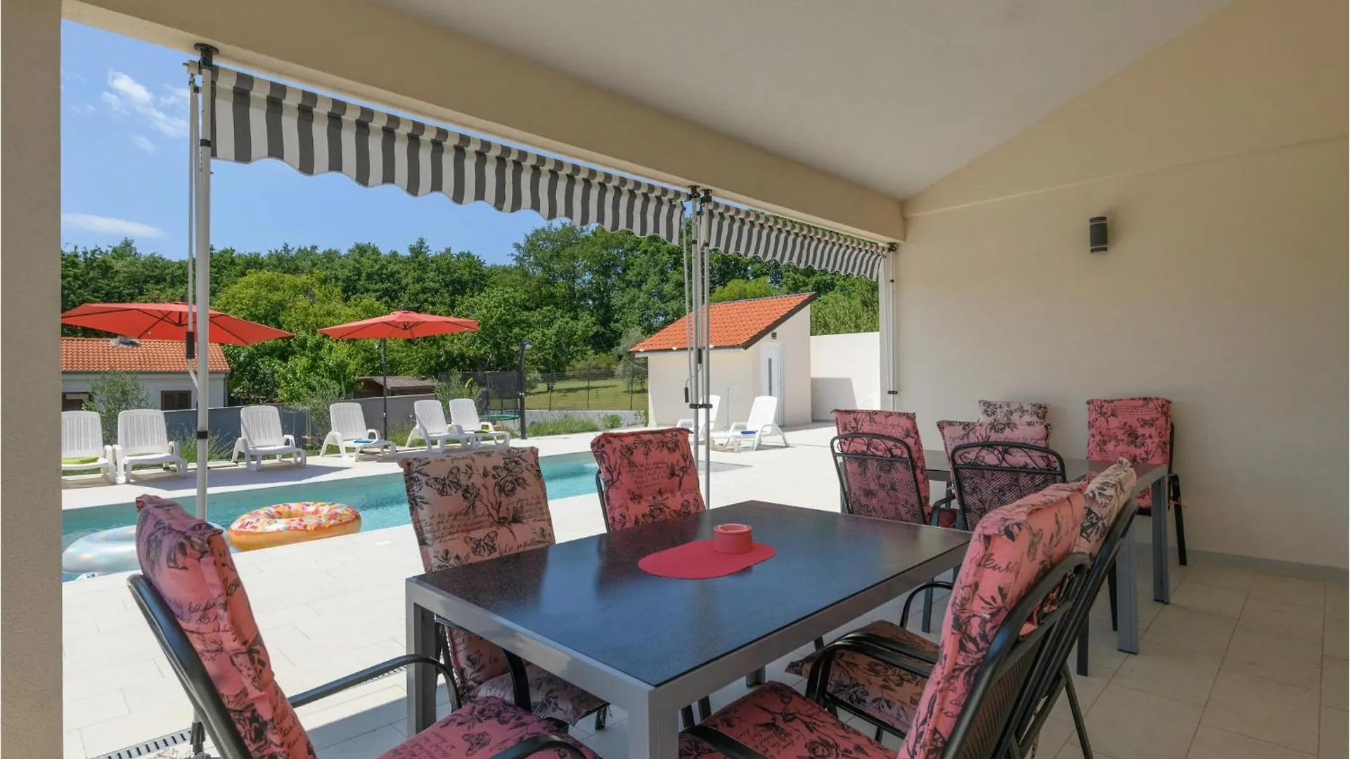 Feriehus 3 Bedroom Amazing Home In Vodnjan